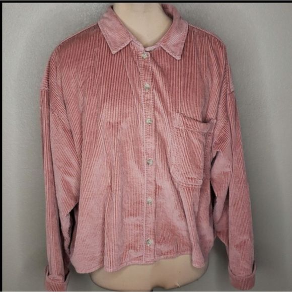 American Eagle Outfitters Tops - American Eagle XL Dusty Pink Crop Corduroy Shacket